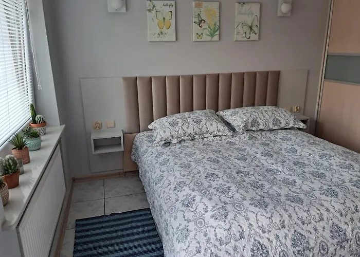 Apartament Jednosci Narodowej